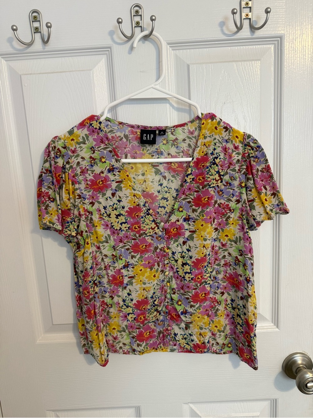 GAP Floral V-Neck Short Sleeve Top - Pink, Yellow, Green